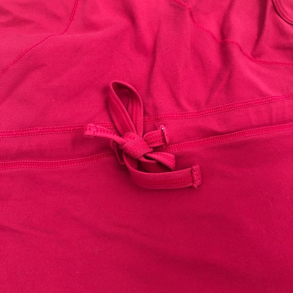 [Oakley] Pink Workout Tank Top - Picture 5 of 7